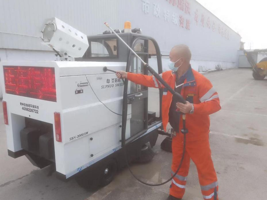 新昌龙马快速清扫车